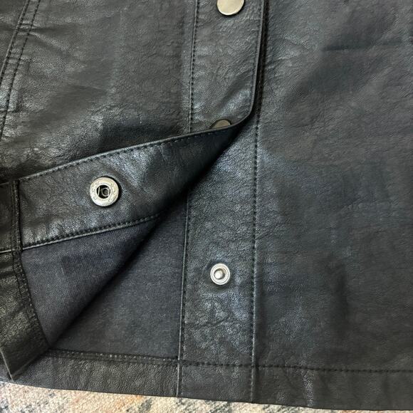 Forever 21 A-Line Mini Skirt Black Vegan Leather Snap-Button Women’s M - Picture 5 of 7